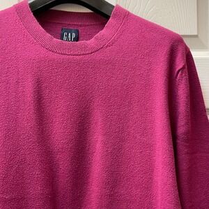 Gap Men's Medium Magenta Knit Solid Crew Neck Casual 100% Cotton Lightweight‎